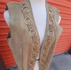 Coachella Hippie Vtg Tan Suede Vest Gold hoops Boho Unisex